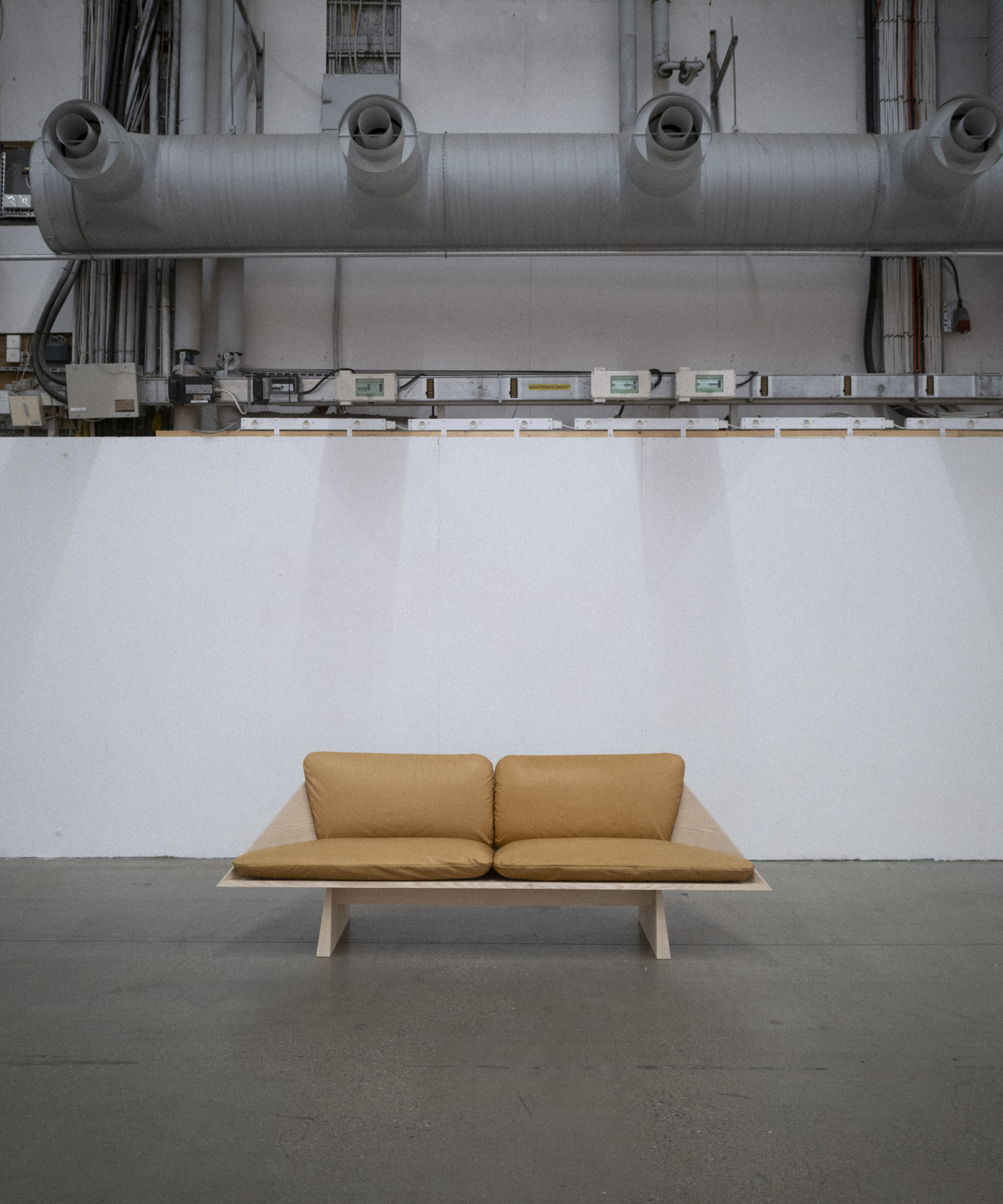Milano Centrale seating in pale ash